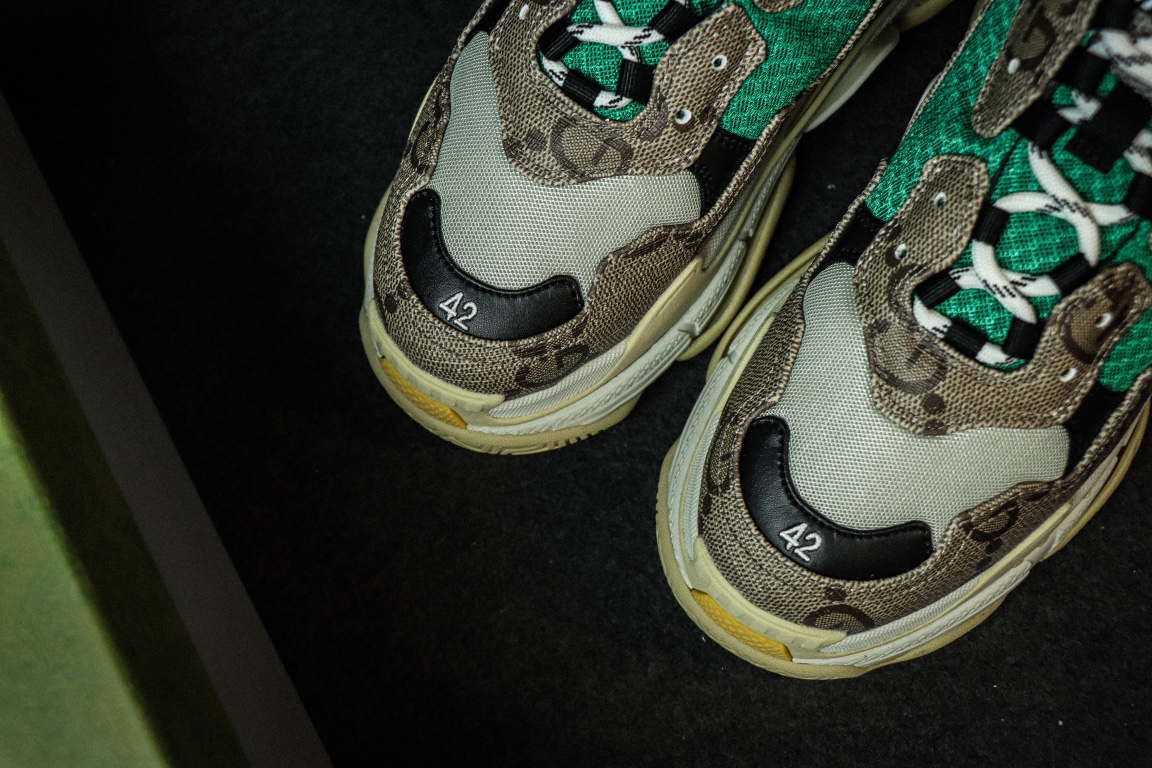Balenciag Triple S