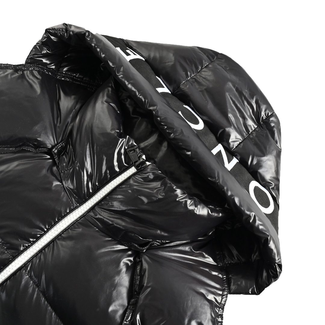 MONCLE* Downjacket Zipper Black