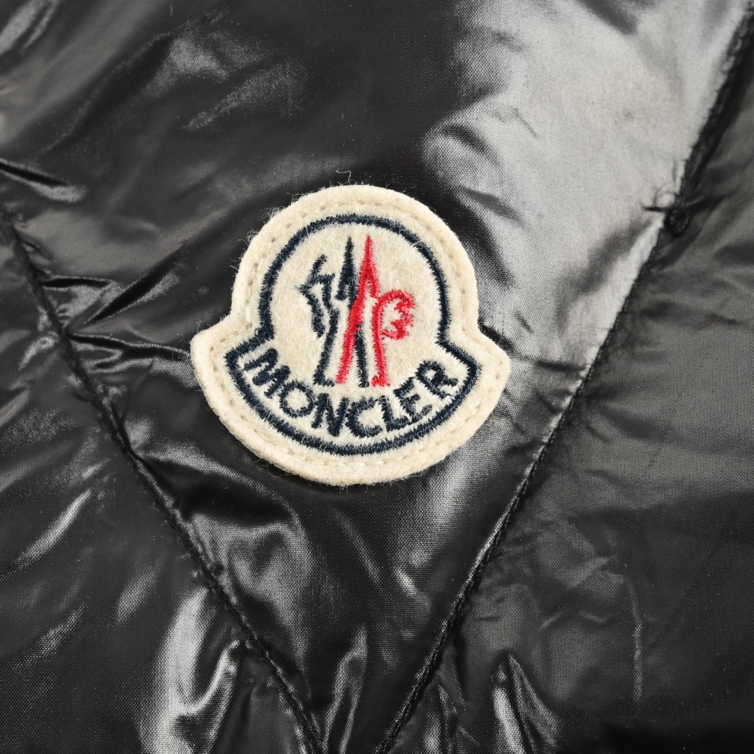MONCLE* Downjacket Zipper Black