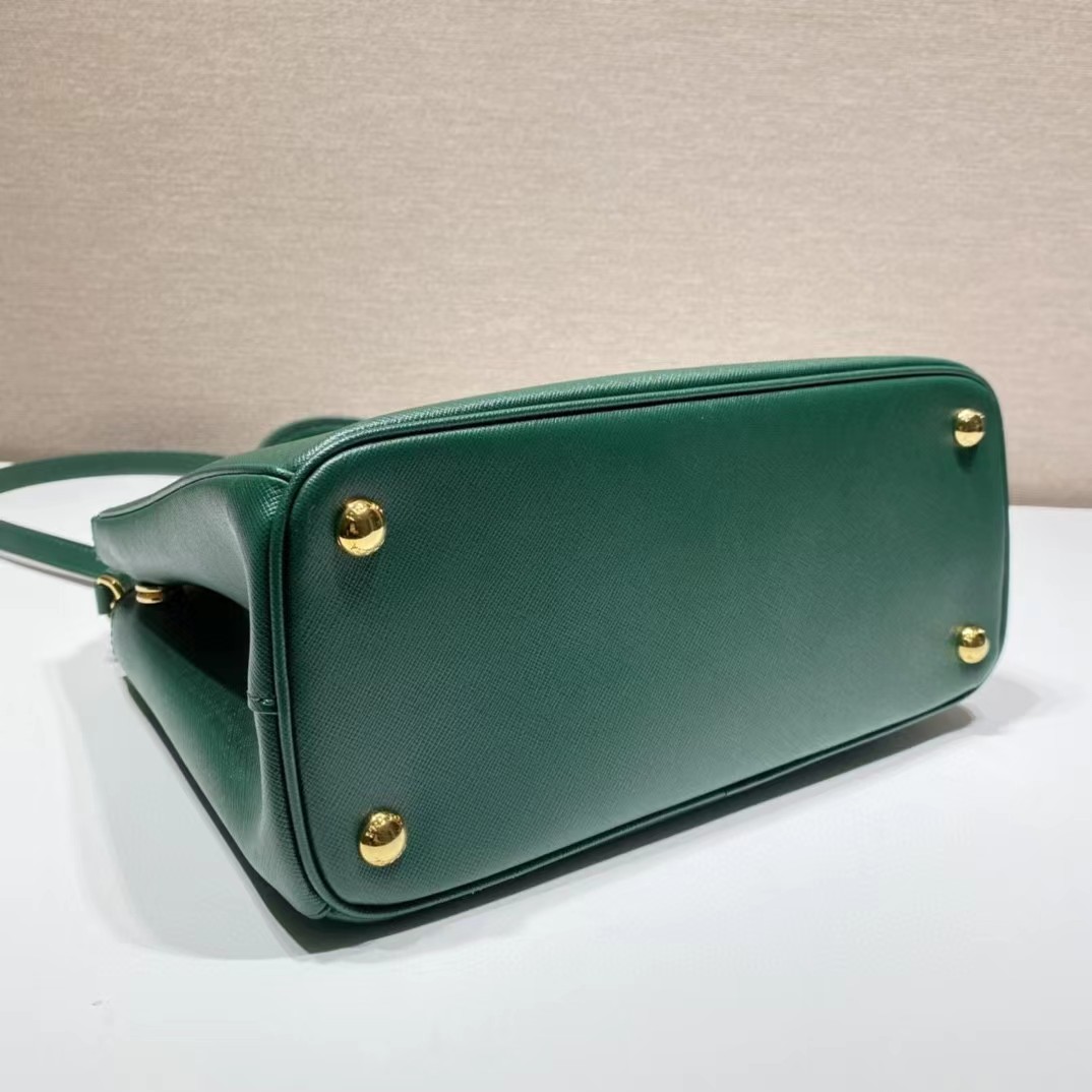 Prad* Galleria small Saffiano patent leather bag (28CM)