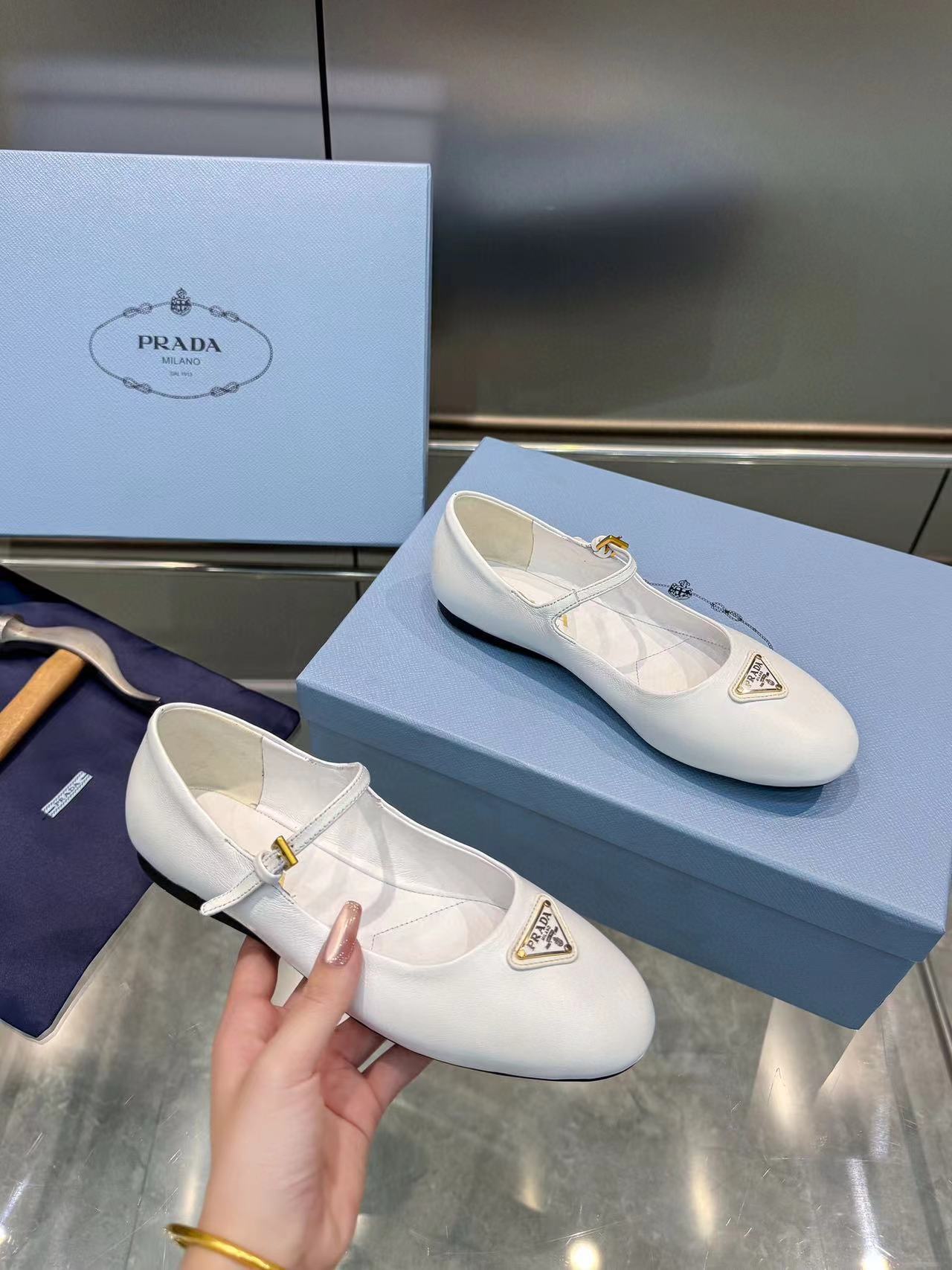 Prad* Nappa leather ballet flats